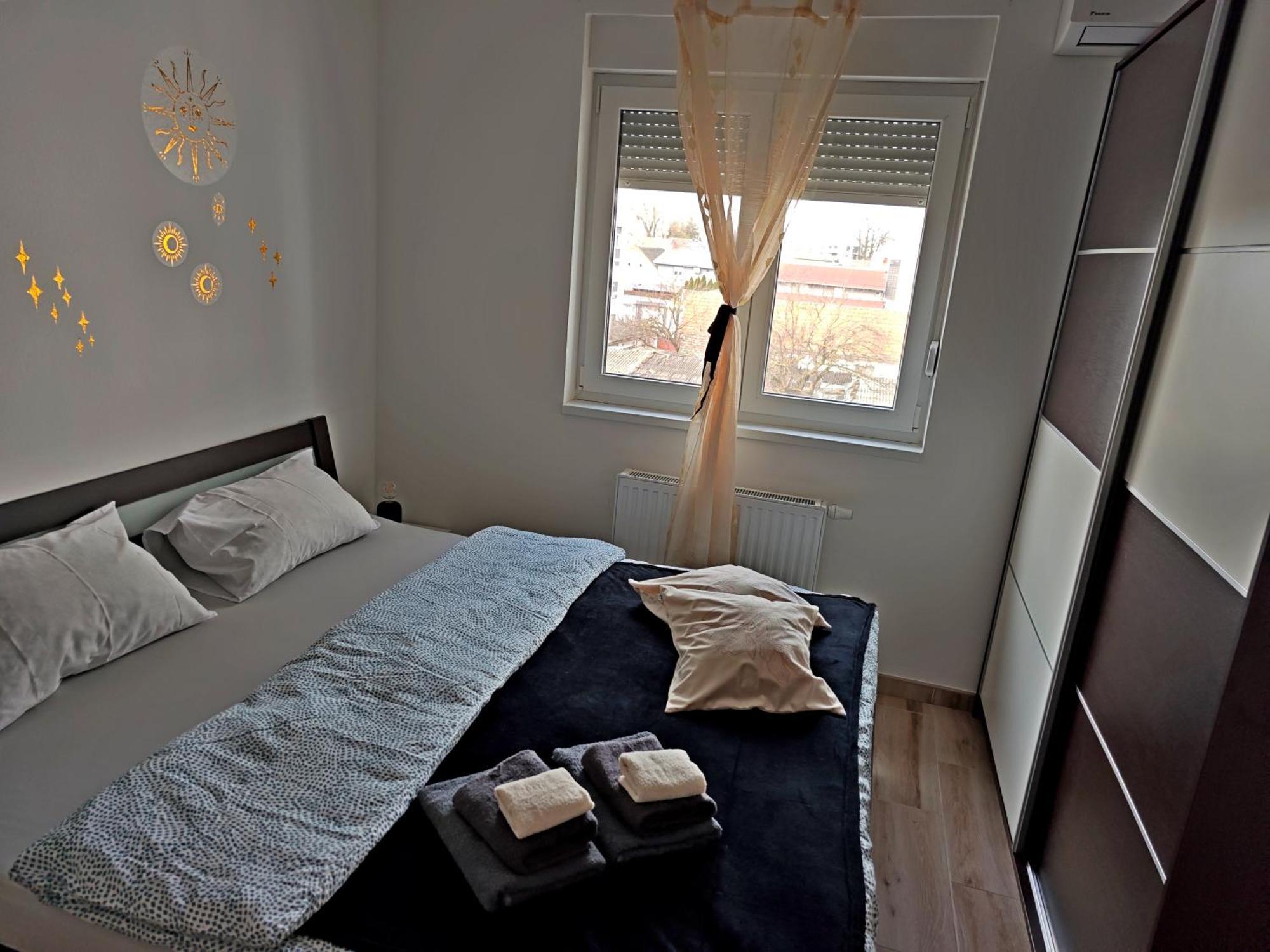 Level Up -Self Check In Apartman Eszék Kültér fotó