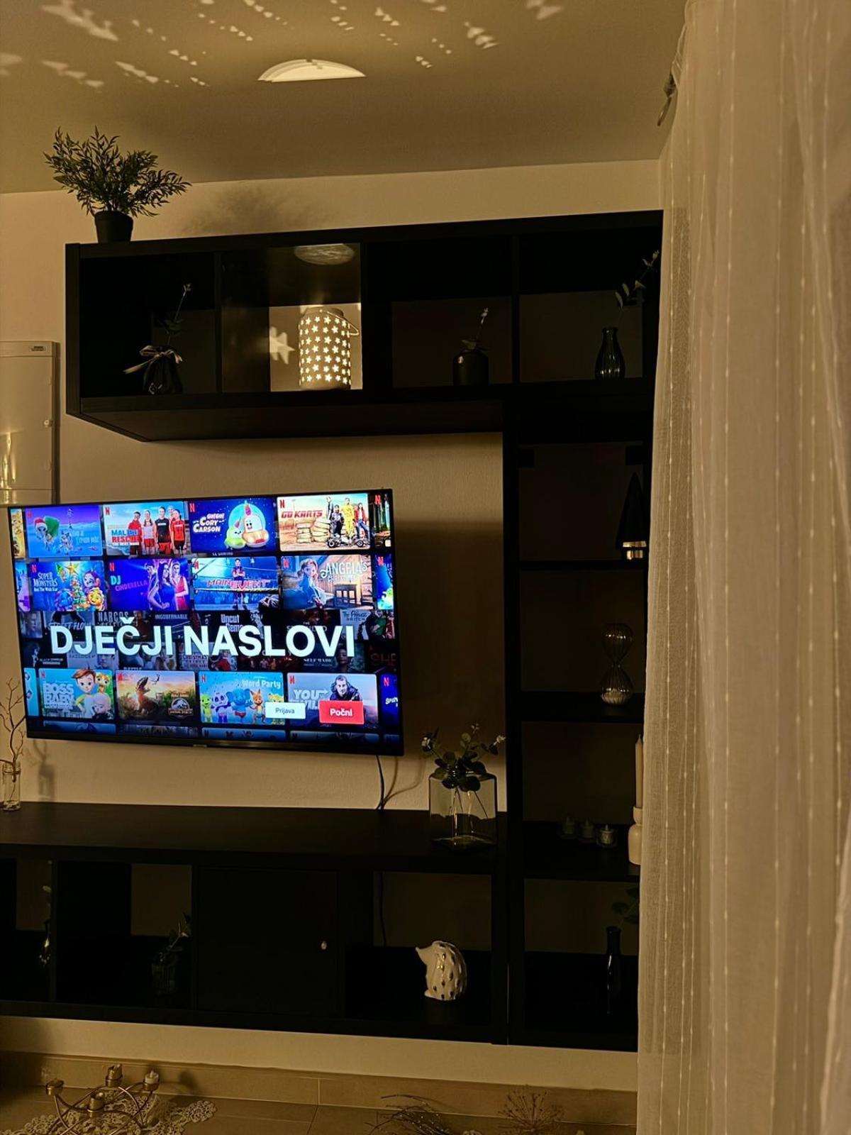 Level Up -Self Check In Apartman Eszék Kültér fotó